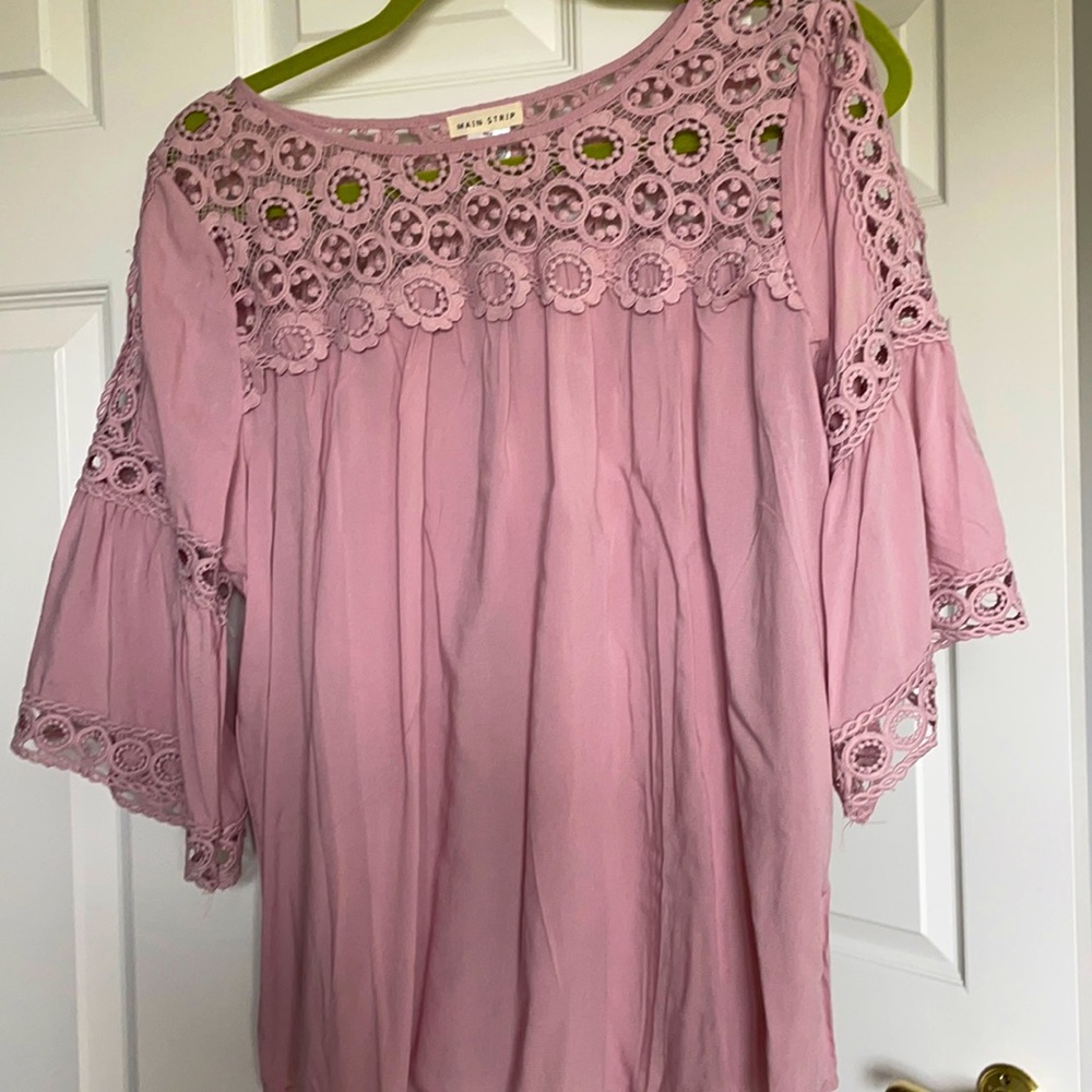 Cute dusty rose top